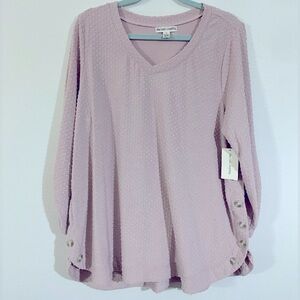 New York Laundry scoop bottom blouse with statement buttons